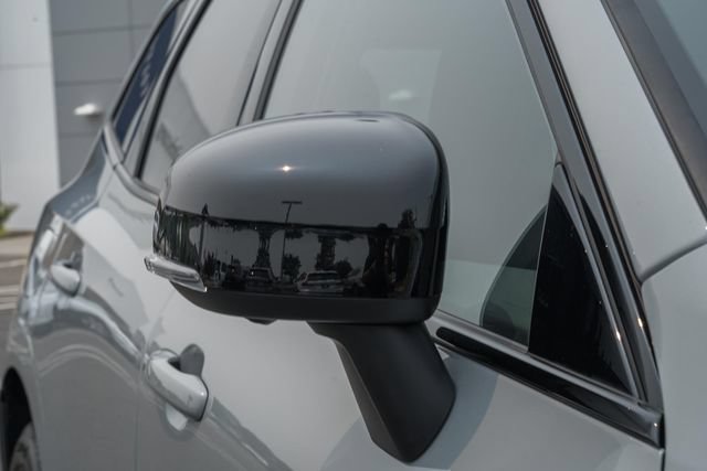 New 2026 Volvo XC60 B5 Plus w/ Protection Package Premier AWD/4WD image 16