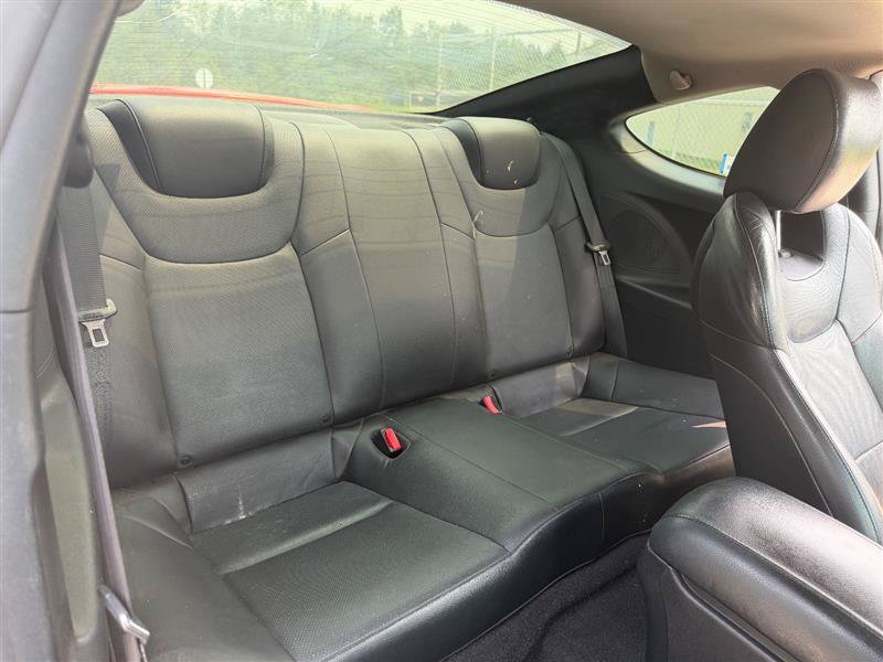 Used 2011 Hyundai Genesis 3.8 RWD image 11