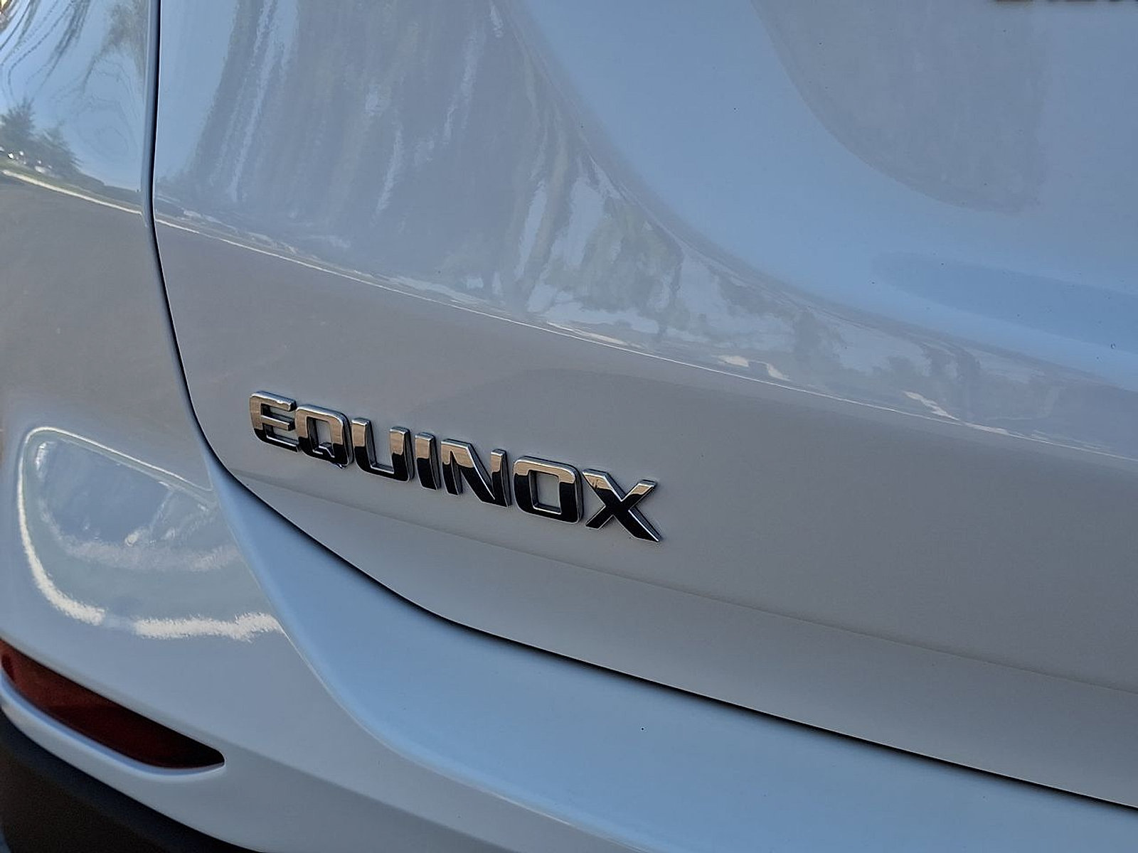 Certified 2024 Chevrolet Equinox LS FWD image 30