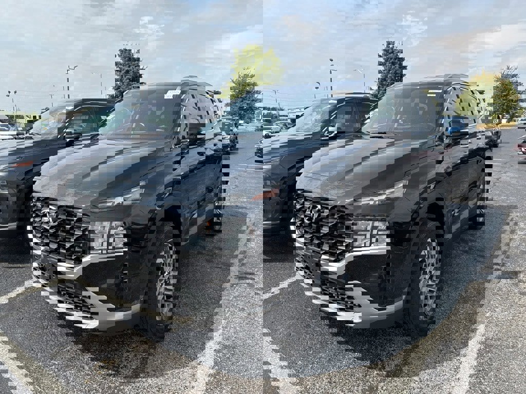 Certified 2023 Hyundai Santa Fe SEL image 2