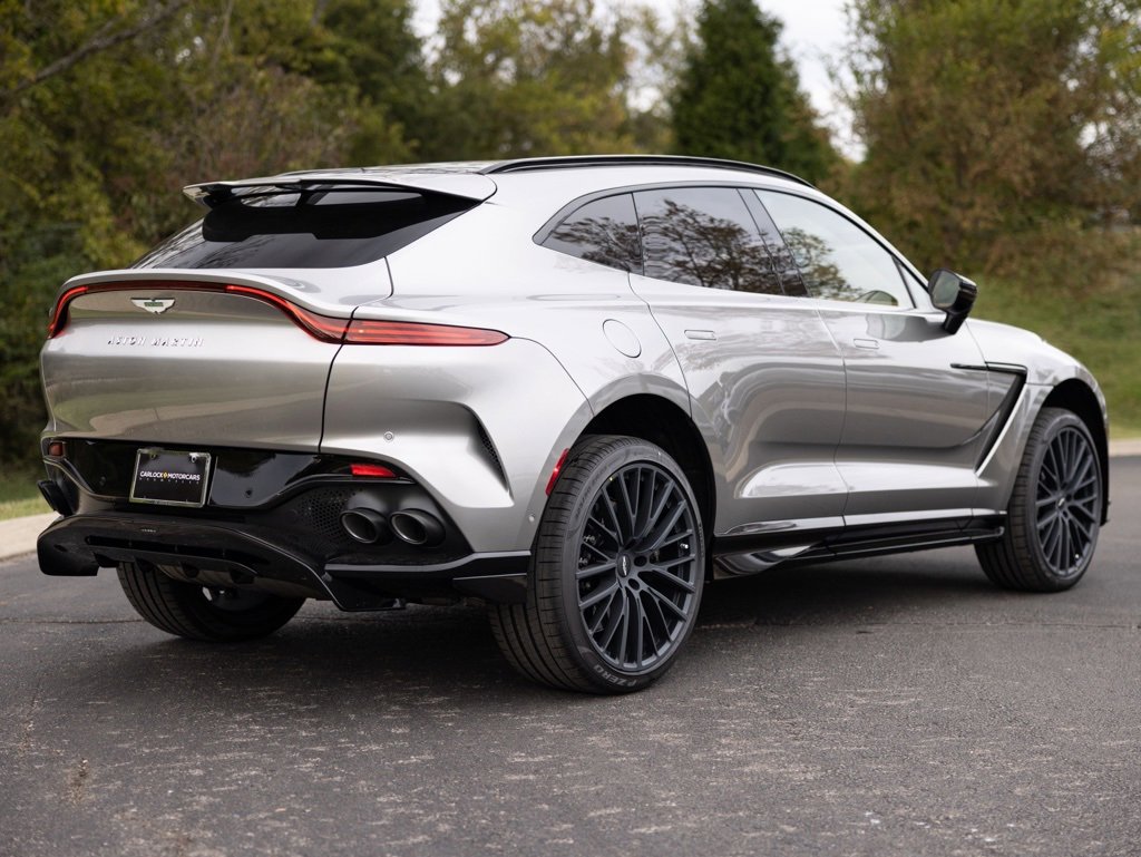 New 2026 Aston Martin DBX 707 image 9