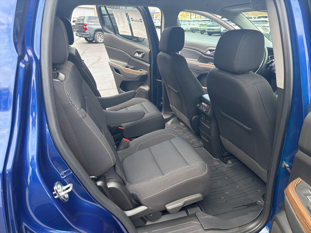 Certified 2023 GMC Acadia SLE w/ Driver Convenience Package image 16