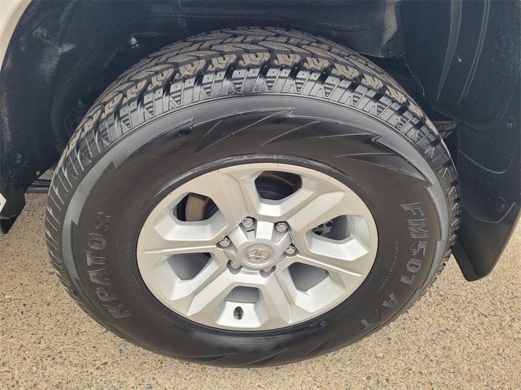 Used 2024 Toyota 4Runner SR5 image 27