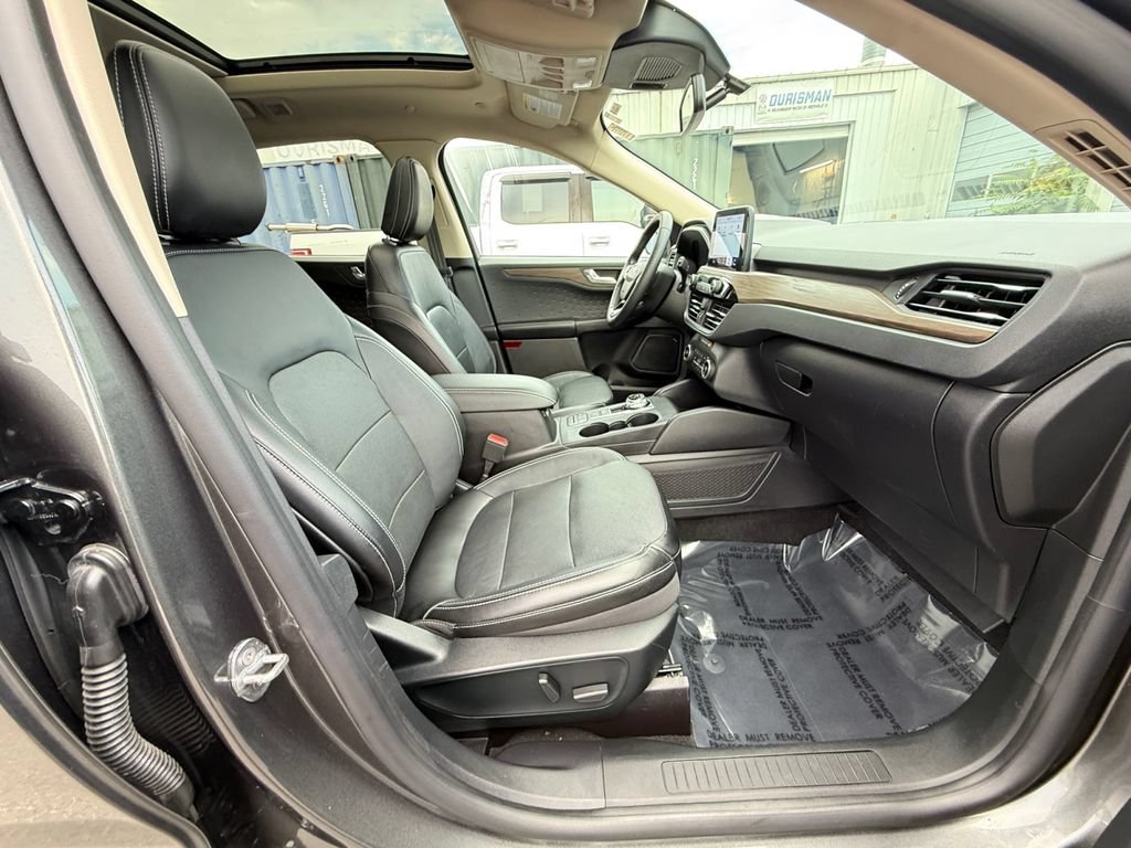 Used 2020 Ford Escape Titanium AWD/4WD image 26