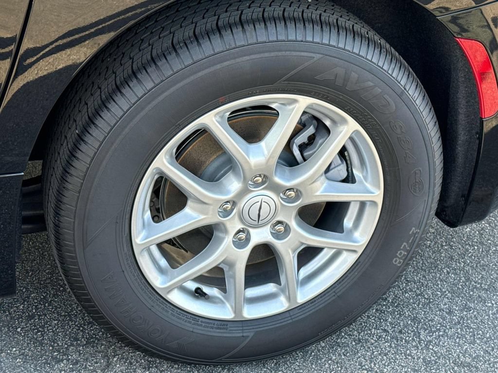 New 2026 Chrysler Pacifica Select FWD image 38
