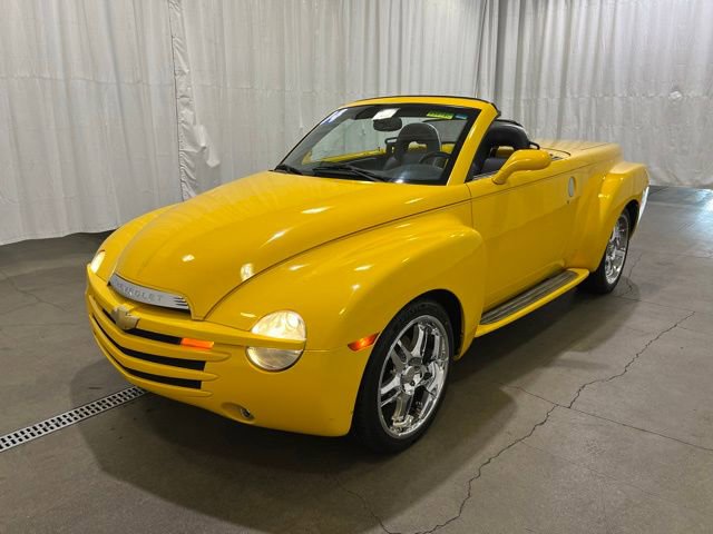 Used 2004 Chevrolet SSR w/ Preferred Equipment Group RWD image 7