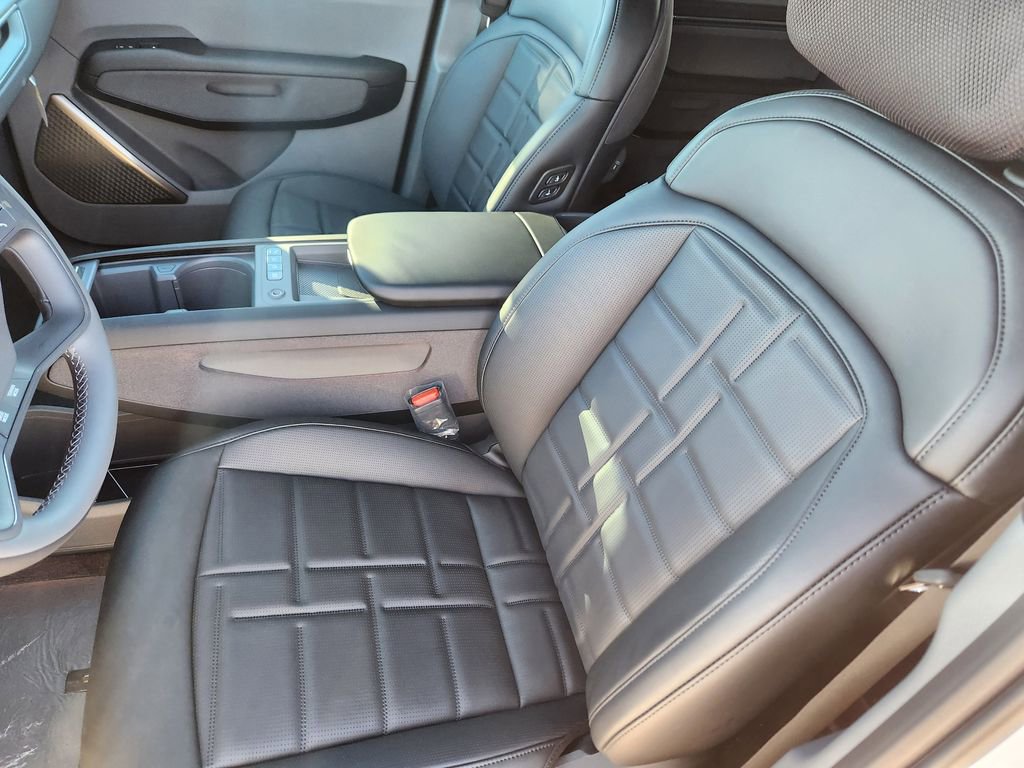 New 2026 Kia EV9 Land w/ Nightfall Edition Package image 8