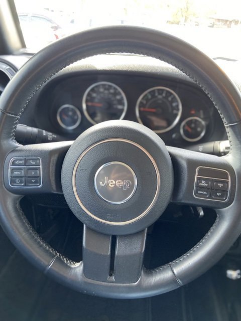 Used 2018 Jeep Wrangler Rubicon w/ Power Convenience Group image 18