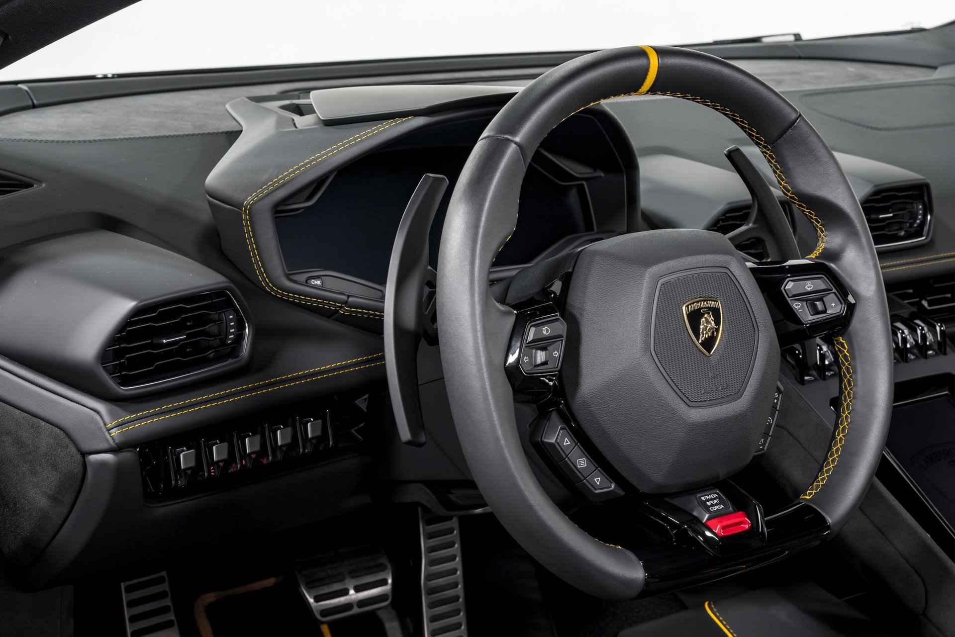 Used 2023 Lamborghini Huracan Tecnica image 13