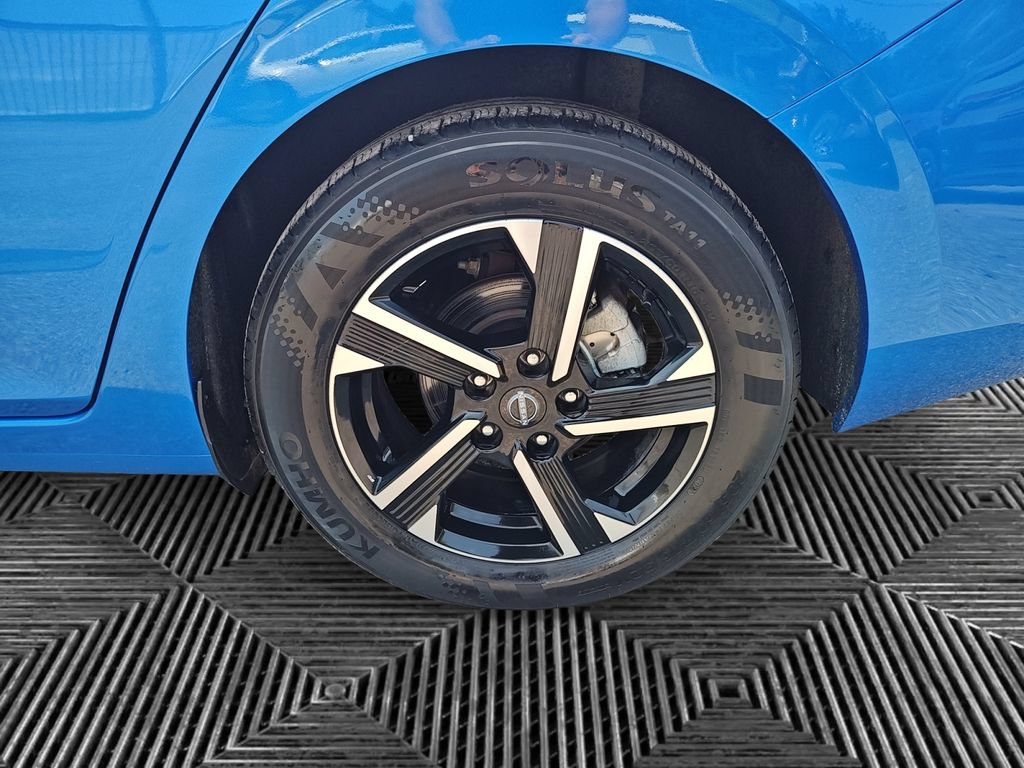 Used 2024 Nissan Sentra SV FWD image 14