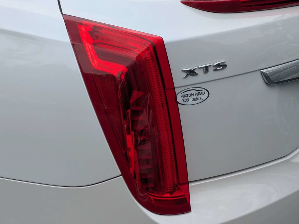 Used 2017 Cadillac XTS Luxury w/ Driver Awareness Package FWD image 13