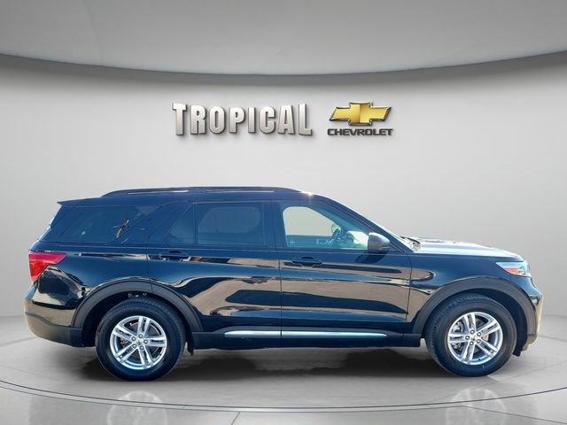 Used 2022 Ford Explorer XLT image 6