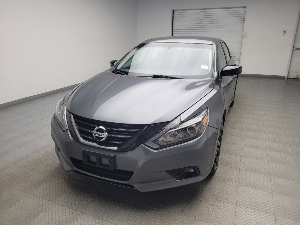Used 2018 Nissan Altima 2.5 SR w/ SR Midnight Edition FWD image 15