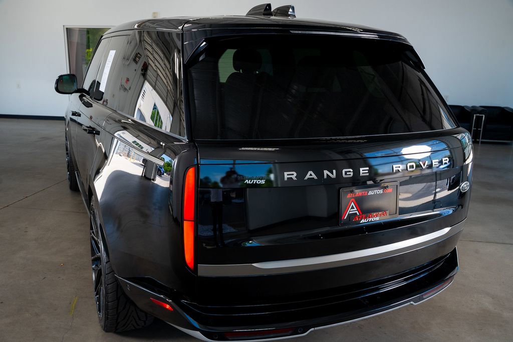 Used 2022 Land Rover Range Rover SE AWD/4WD image 17
