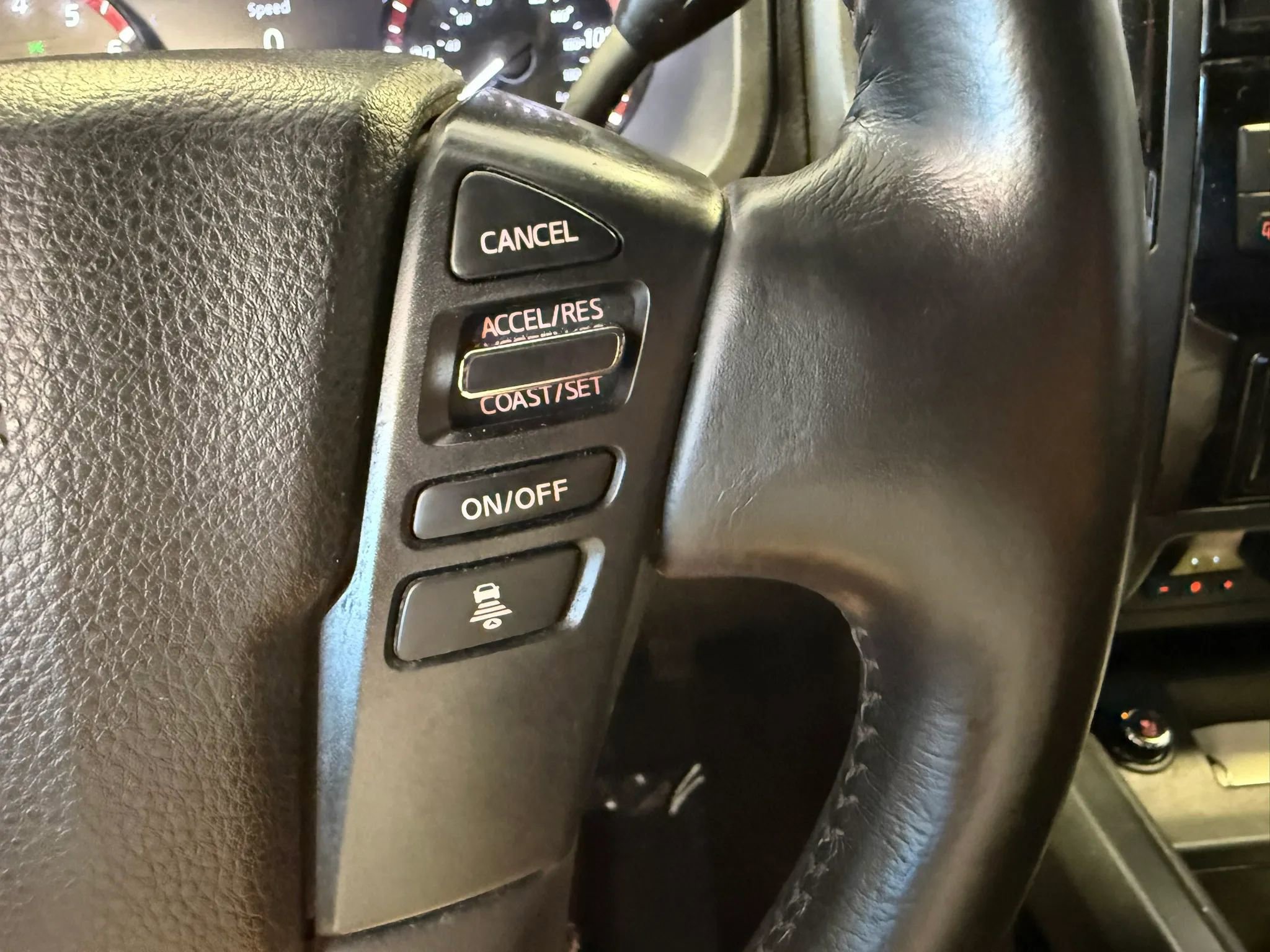 Used 2020 Nissan Titan PRO-4X w/ Pro-4x Convenience Package AWD/4WD image 20