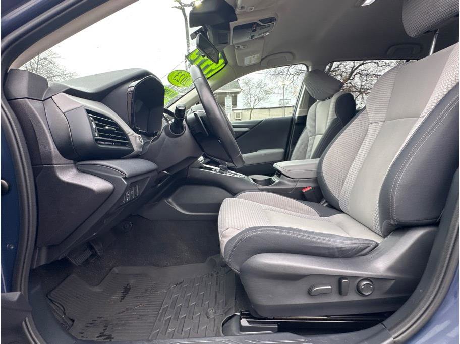 Used 2023 Subaru Outback Premium image 13