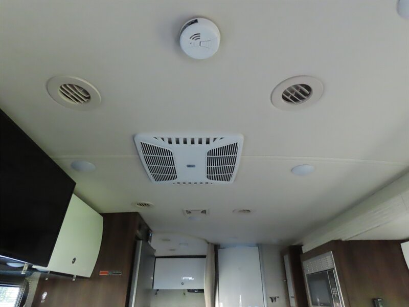 Used 2019 Mercedes-Benz Sprinter 170 image 38