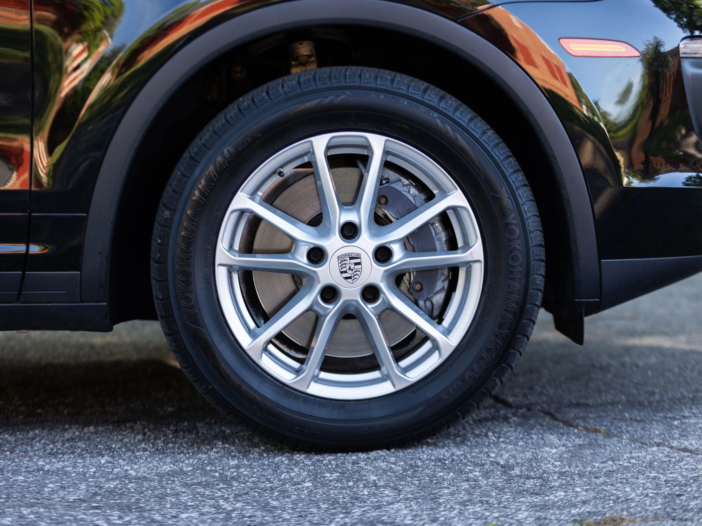 Used 2016 Porsche Cayenne AWD/4WD image 13