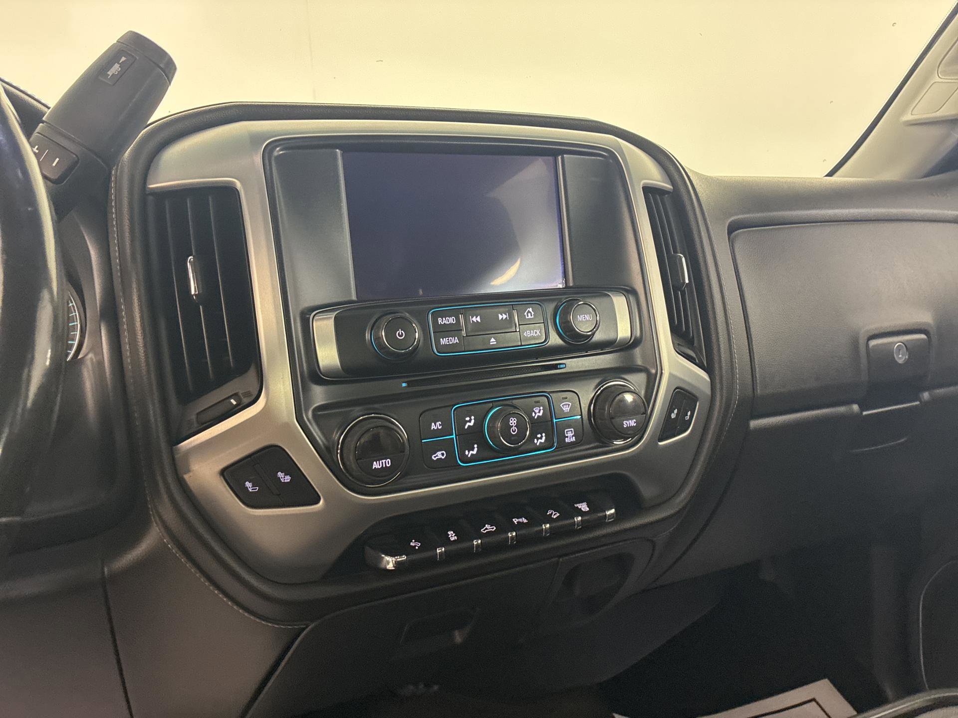 Used 2018 GMC Sierra 2500 SLT w/ Duramax Plus Package image 17