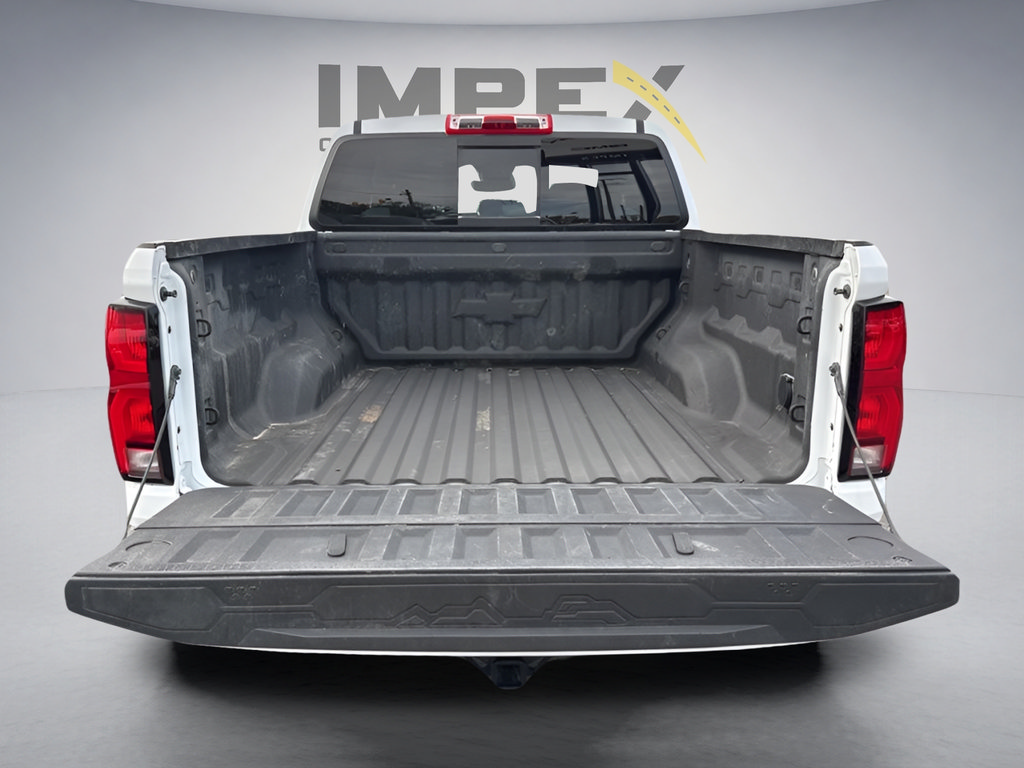 Used 2025 Chevrolet Colorado Z71 AWD/4WD image 30