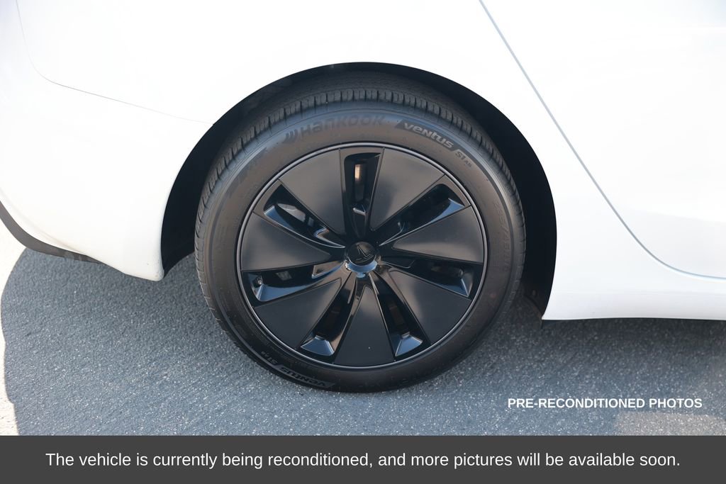 Used 2025 Tesla Model 3 Long Range image 9