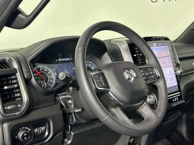 Used 2025 RAM 1500 Laramie AWD/4WD image 28