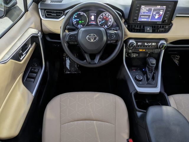Used 2022 Toyota RAV4 XLE image 11
