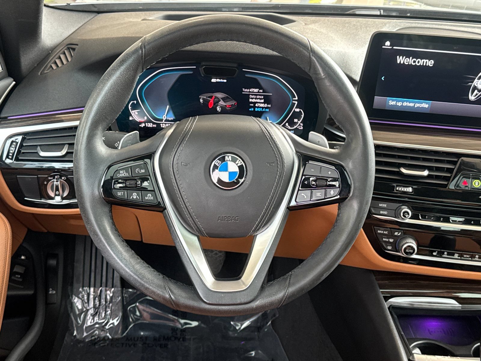 Used 2021 BMW 530e xDrive w/ Premium Package AWD/4WD image 14