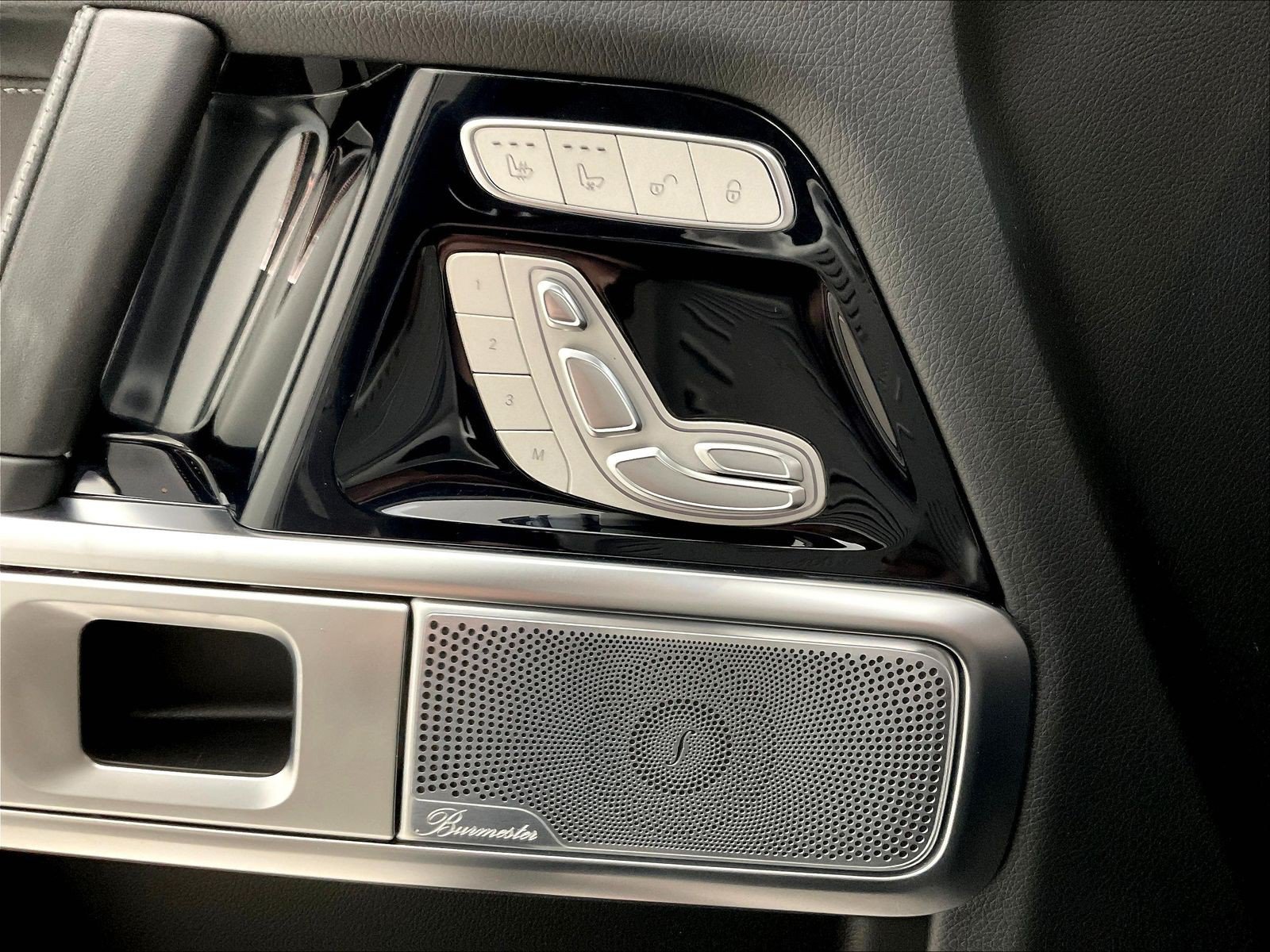 Certified 2021 Mercedes-Benz G 63 AMG 4MATIC w/ Seat Comfort Package image 39