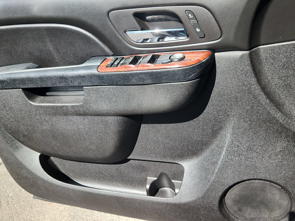 Used 2013 GMC Yukon SLT AWD/4WD image 9