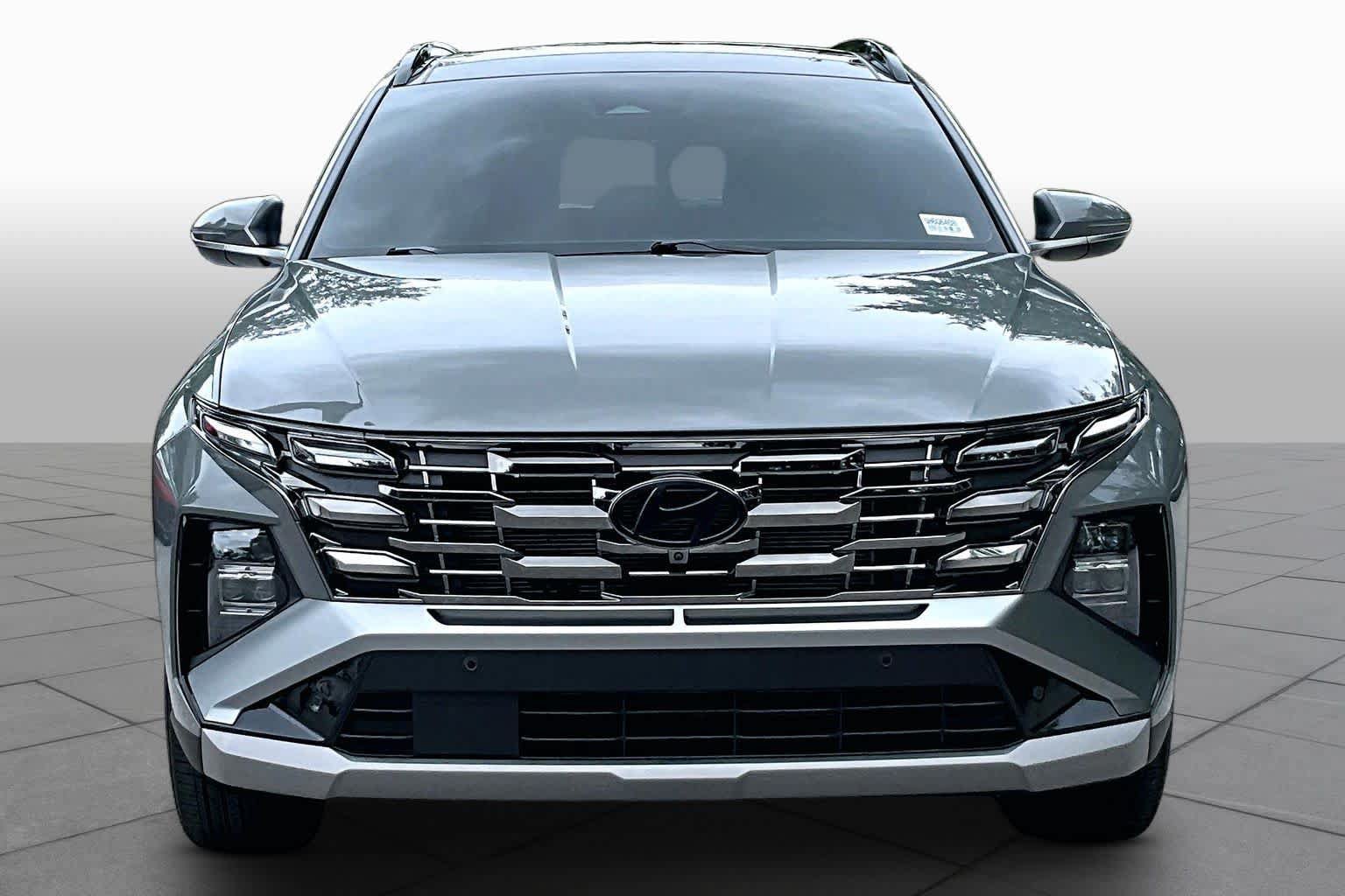 Used 2025 Hyundai Tucson Limited FWD image 4