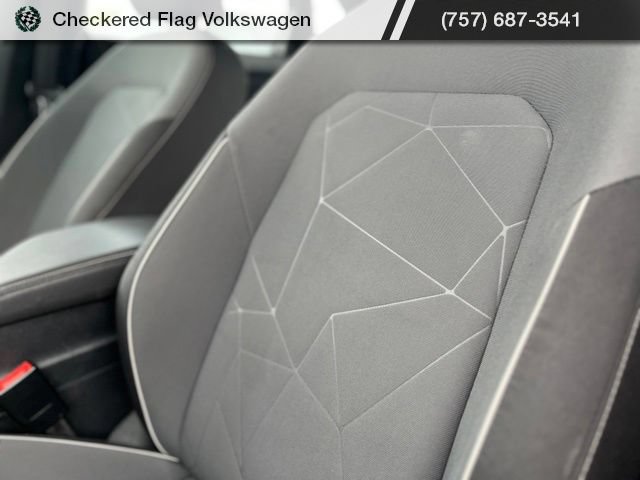 Used 2025 Volkswagen Jetta Sport FWD image 20
