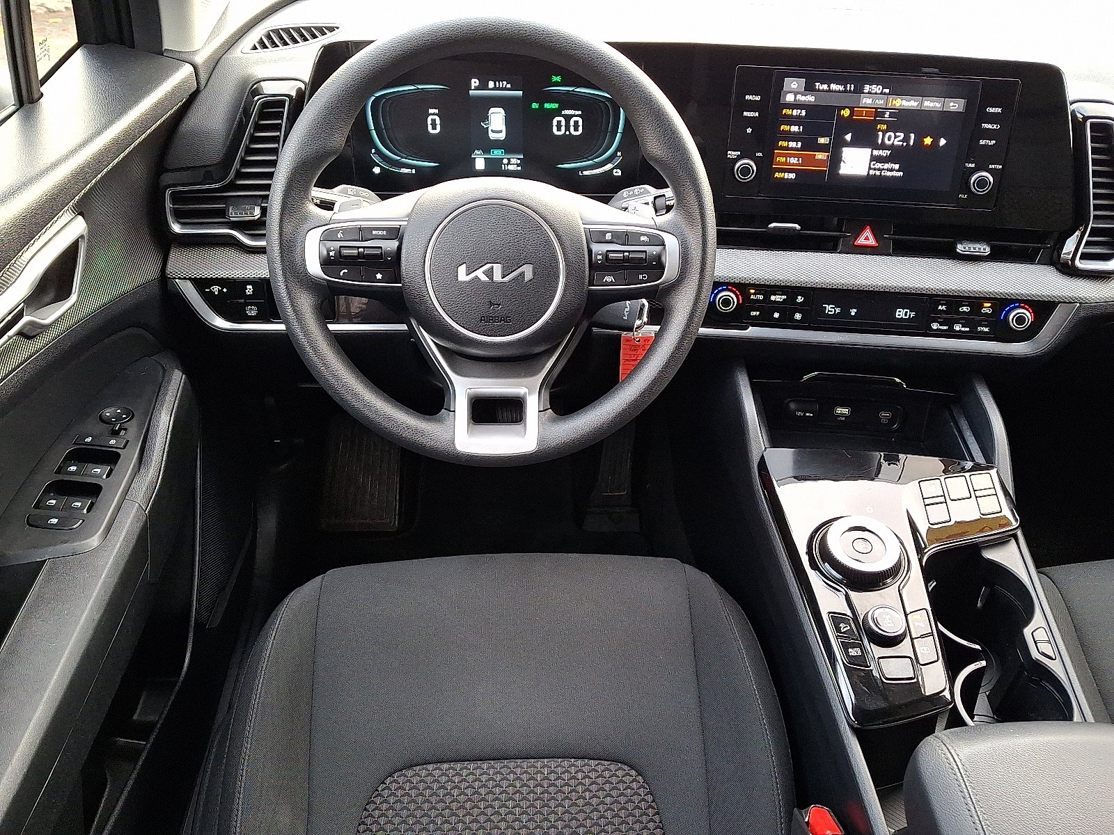 Used 2023 Kia Sportage LX image 11