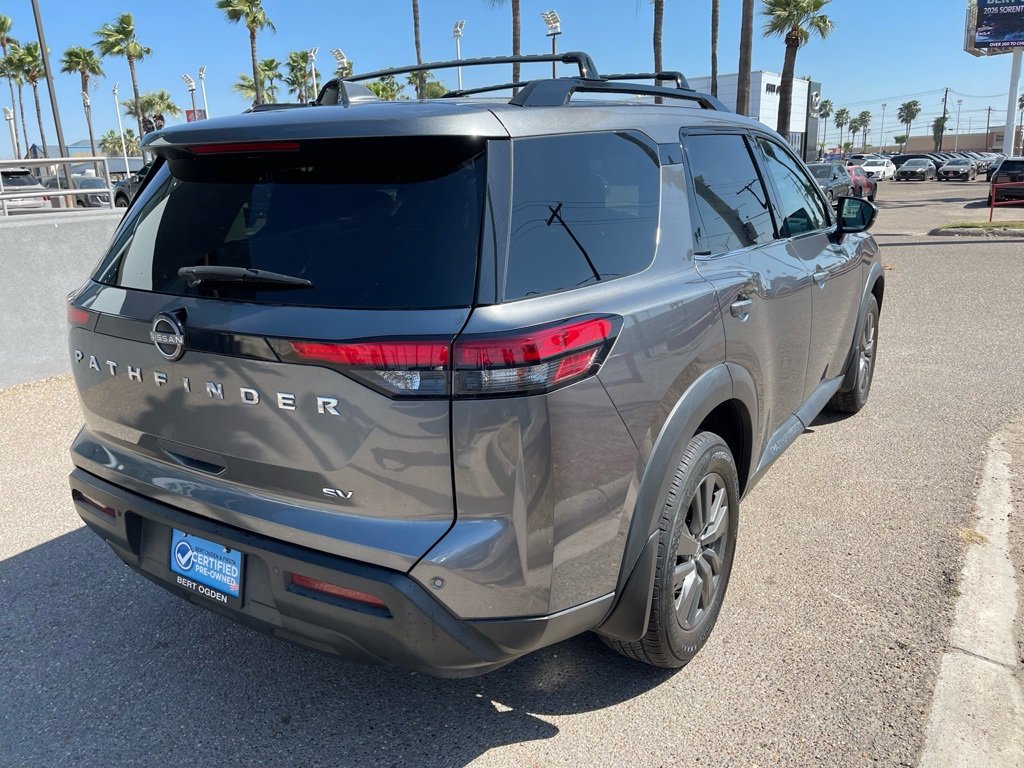 Used 2022 Nissan Pathfinder SV image 9