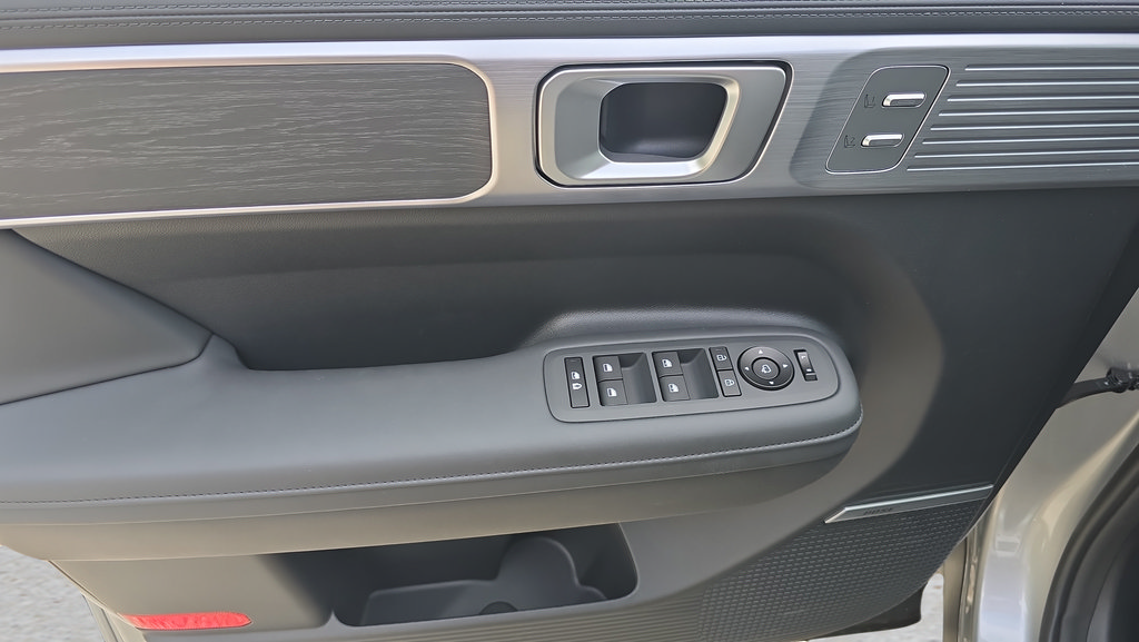 New 2026 Hyundai Santa Fe Limited AWD/4WD image 15