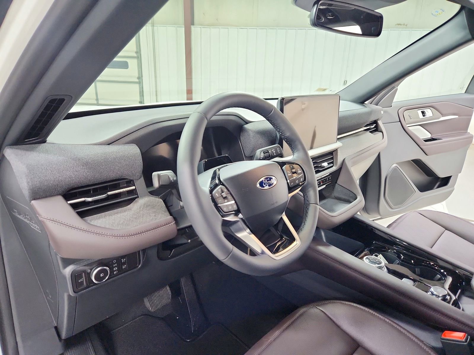 New 2026 Ford Explorer Platinum image 18