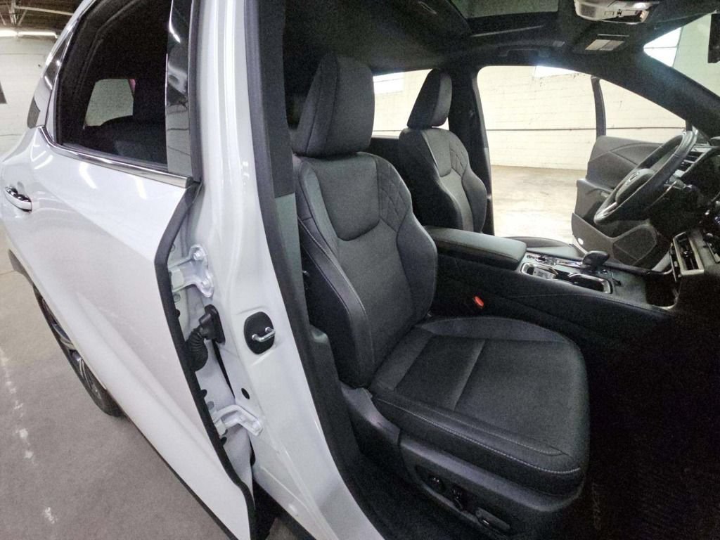Used 2023 Lexus RX 350 Premium w/ Accessory Package AWD/4WD image 19