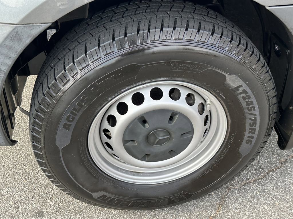 Used 2019 Mercedes-Benz Sprinter 2500 image 13