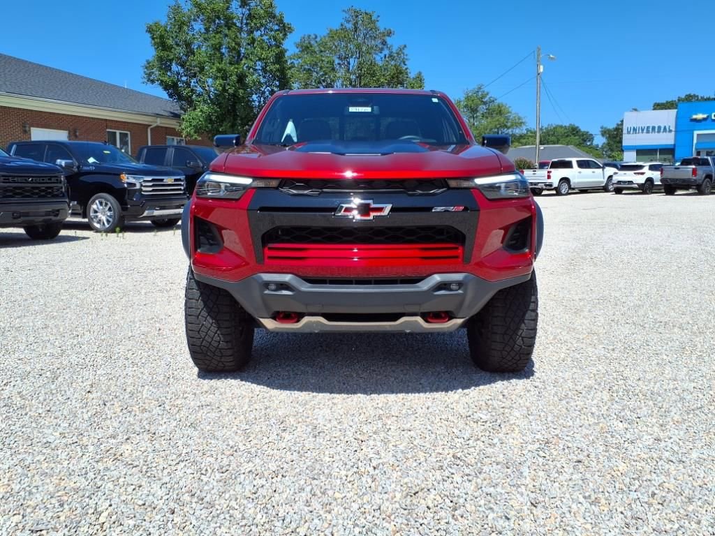 Used 2023 Chevrolet Colorado ZR2 w/ ZR2 Convenience Package III image 2