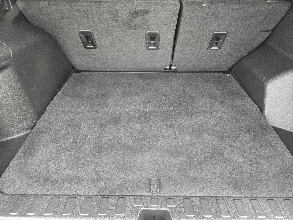 Used 2023 Chevrolet Equinox LT image 31