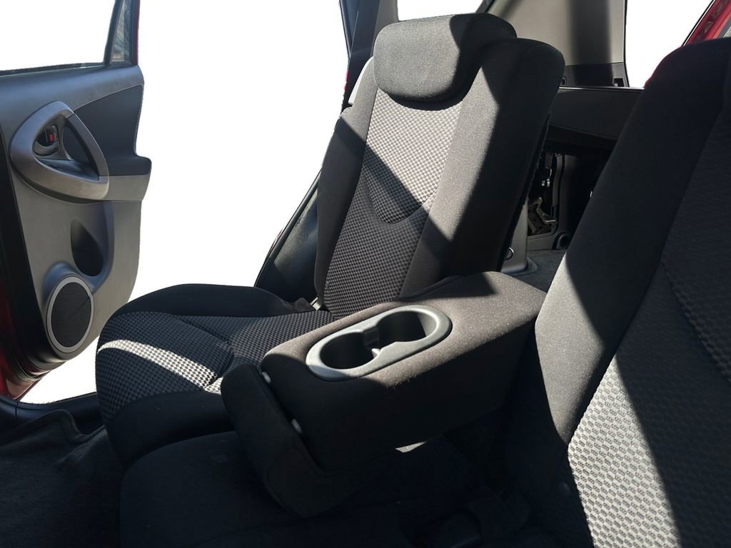 Used 2007 Toyota RAV4 Sport image 29