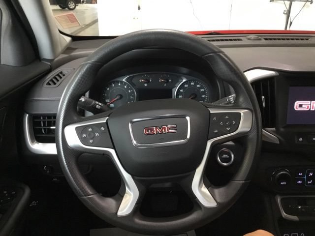 Used 2024 GMC Terrain SLE w/ Driver Convenience Package FWD image 21