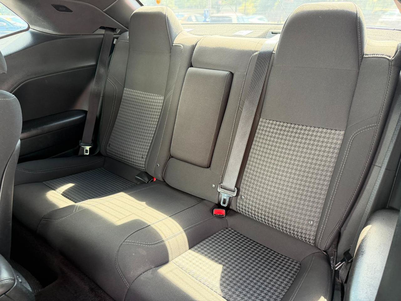 Used 2018 Dodge Challenger SXT RWD image 39