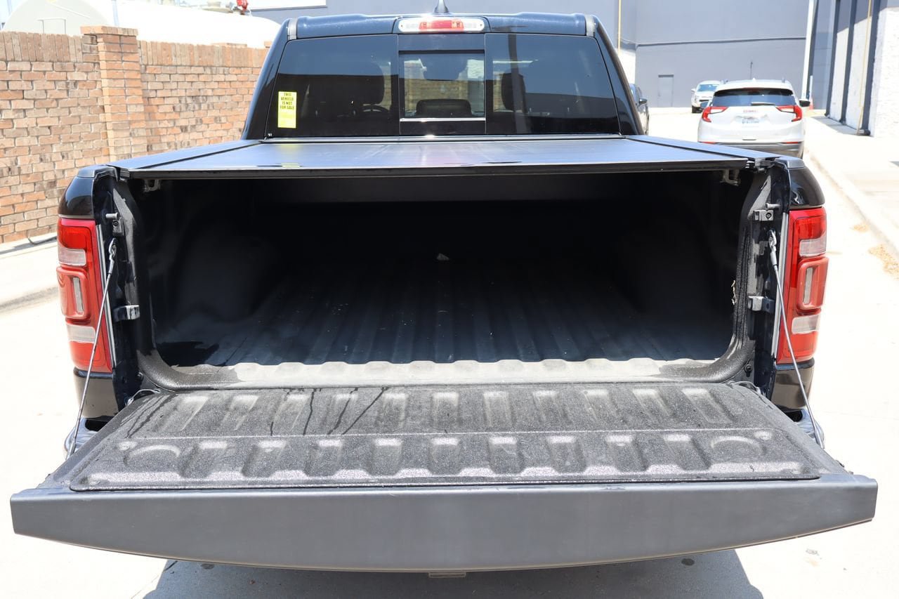 Used 2022 RAM 1500 Laramie AWD/4WD image 28
