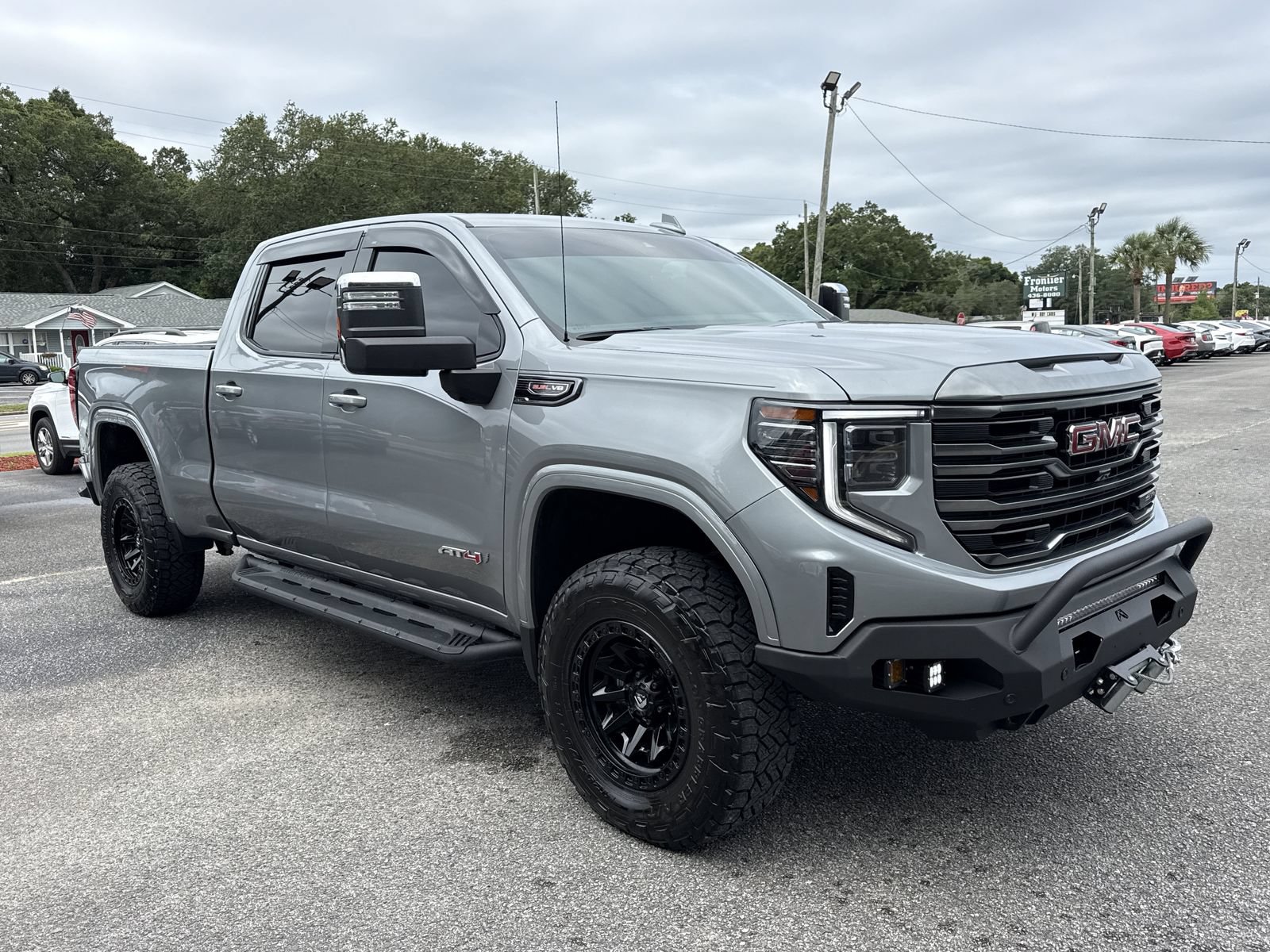 Used 2024 GMC Sierra 1500 AT4 w/ Technology Package AWD/4WD image 7