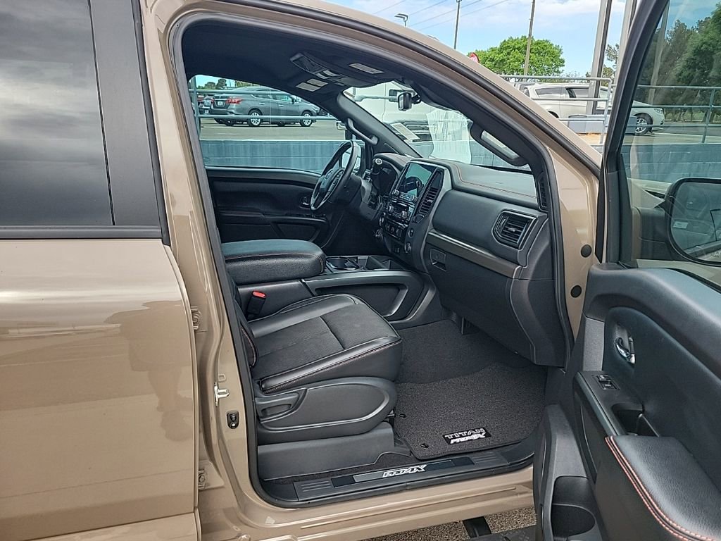 Used 2024 Nissan Titan PRO-4X w/ Pro-4x Utility Package image 15
