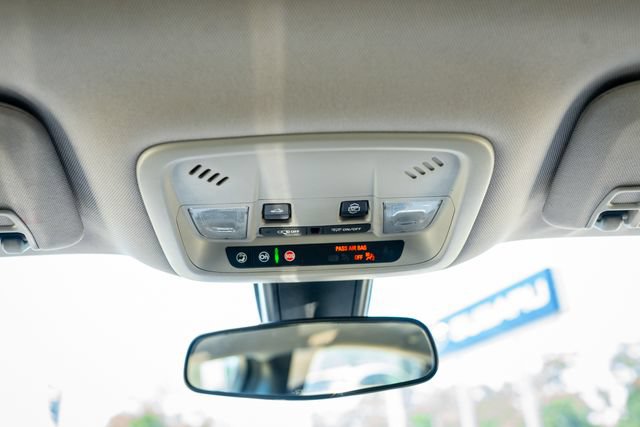Used 2021 Chevrolet Malibu LT FWD image 28
