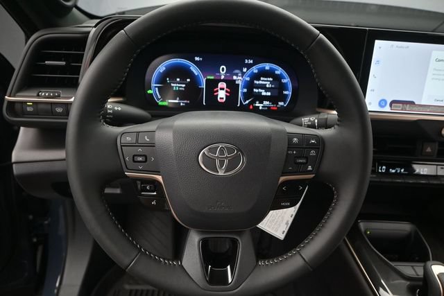 New 2026 Toyota Crown AWD/4WD image 5
