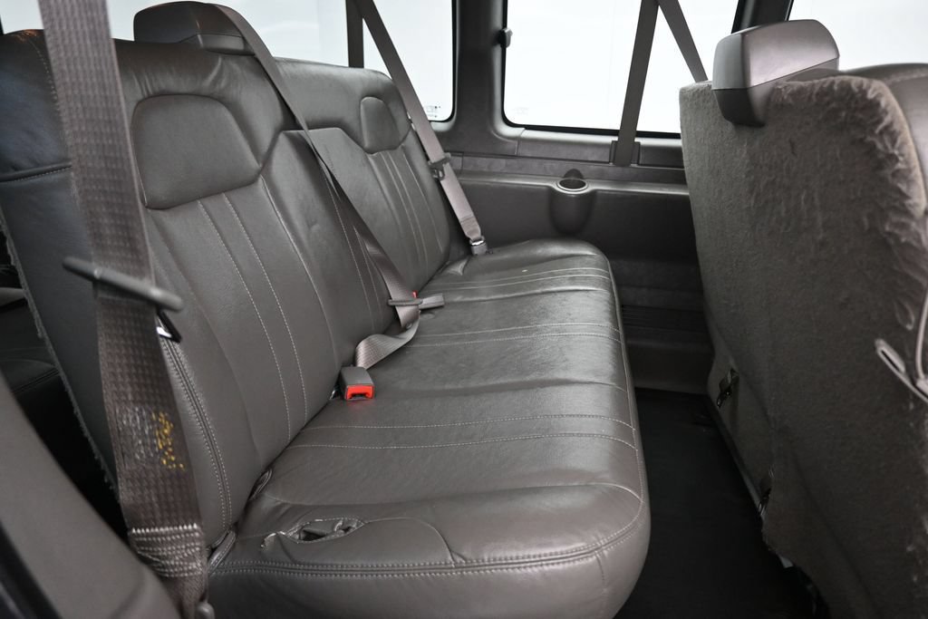 Used 2014 Chevrolet Express 3500 LS RWD image 35