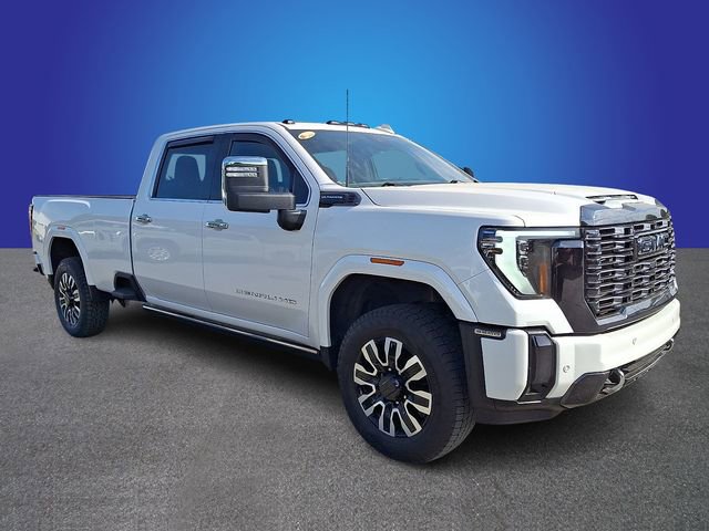 Used 2024 GMC Sierra 3500 Denali Ultimate AWD/4WD image 3